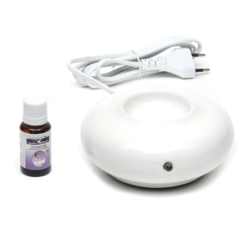 diffuseur électrique d’huiles essentielles dans un salon